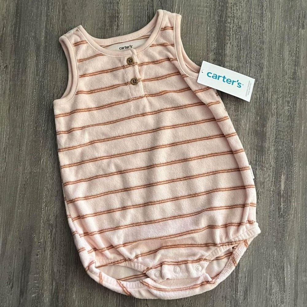 New Carters Outfit 9M